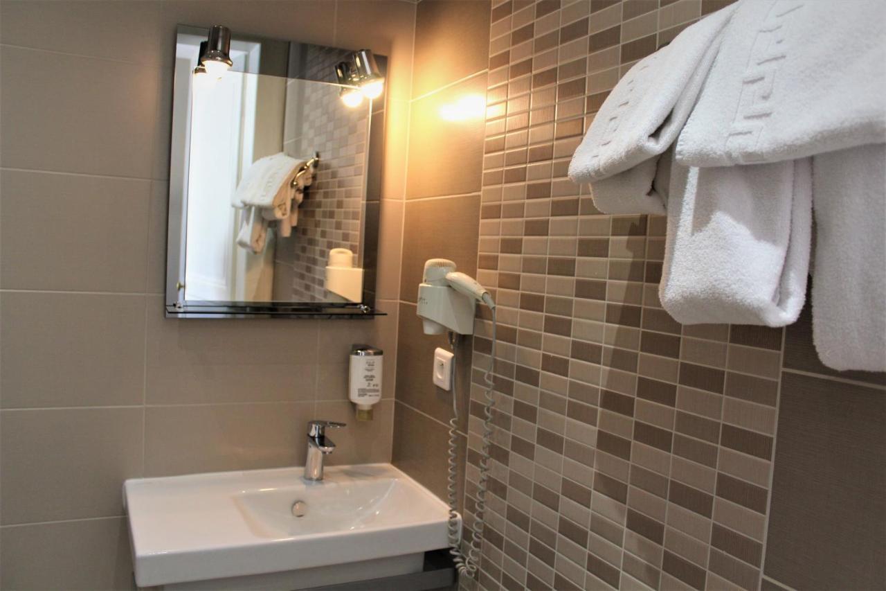 Royal Hotel أنجير المظهر الخارجي الصورة